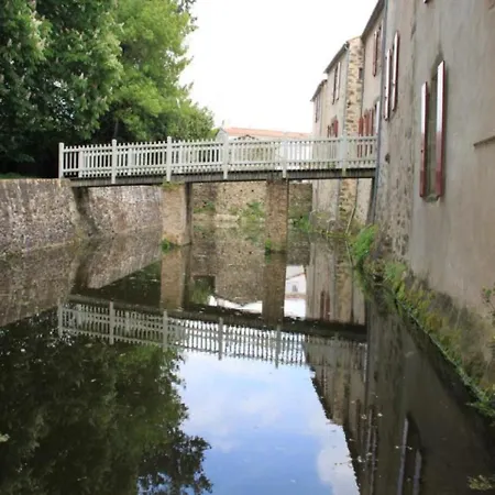 House La Douviere *
